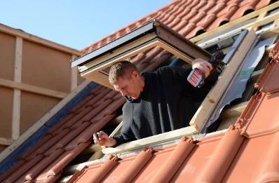 Pose de fenêtres de toit Velux à Guilligomarc'h